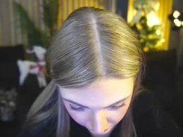 Most Recent Photo of darklunaaa