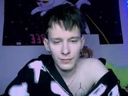 Most Recent Photo of dearboyy_