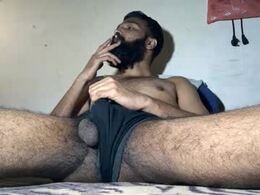 Most Recent Photo of desi_boy799417