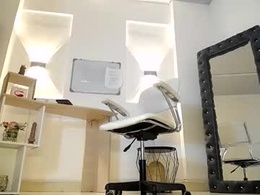 Most Recent Photo of desireth_glow