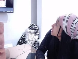 Most Recent Photo of devi_black_13_