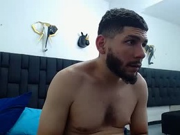 Most Recent Photo of deyby_hott