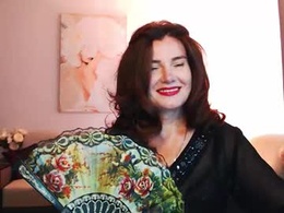Most Recent Photo of diana_delua
