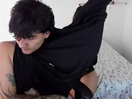 Most Recent Photo of doll4tao