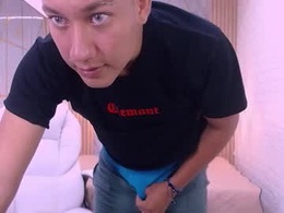 Most Recent Photo of dominantboy4