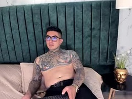 Most Recent Photo of dominique_caron