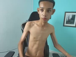 Most Recent Photo of drake_cum23