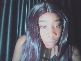 Most Recent Photo of dramadoll_