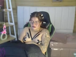 Most Recent Photo of draviana_a