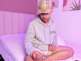 Most Recent Photo of dylaann__