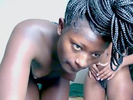 Most Recent Photo of ebony_juicykitty