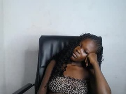 Most Recent Photo of ebony_petitegirl