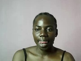 Most Recent Photo of ebonybeauty_xx
