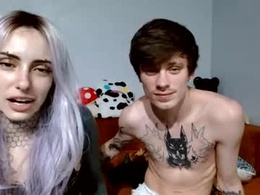 Most Recent Photo of egirl2001