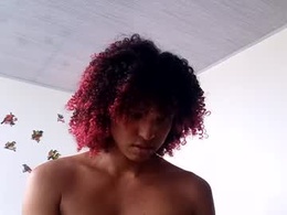 Most Recent Photo of elianishugecock