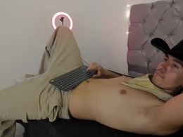 Most Recent Photo of elio_dicaprio