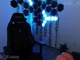 Most Recent Photo of ella_ecstasy