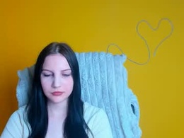 Most Recent Photo of ellie_esmi