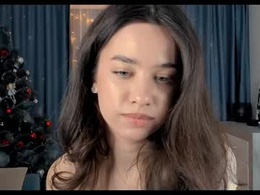 Most Recent Photo of emeliareaper