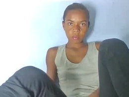 Most Recent Photo of emelie473837