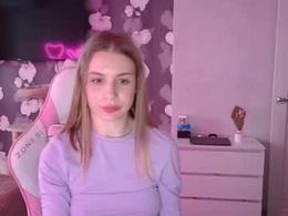 Most Recent Photo of emilia_mur_