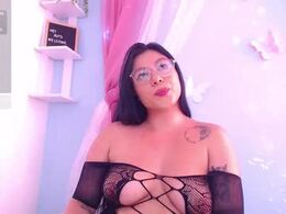 Most Recent Photo of emily_toy777