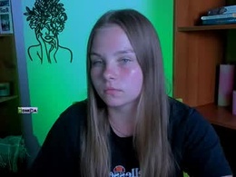 Most Recent Photo of emma_foxys