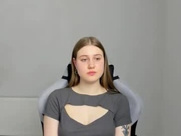 Most Recent Photo of emma_sweettyy