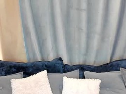 Most Recent Photo of emmy_mils