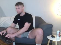 Most Recent Photo of englishladxxx