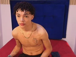 Most Recent Photo of enyer_twin1