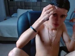 Most Recent Photo of eroboyxox