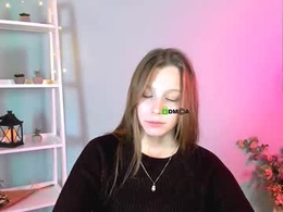 Most Recent Photo of esme_moore_