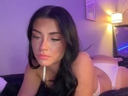 Most Recent Photo of estee_