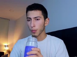 Most Recent Photo of ethan_skiny_