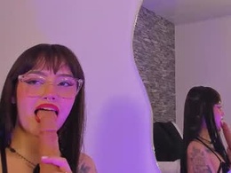 Most Recent Photo of evelyn_moon69