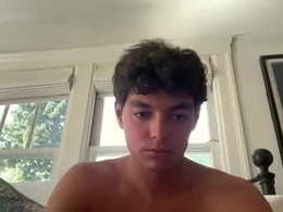 Most Recent Photo of explodingwithcumwesy1
