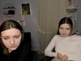 Most Recent Photo of fibi_meow