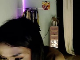 Most Recent Photo of foxxygirly_