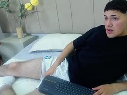 Most Recent Photo of funthiagox