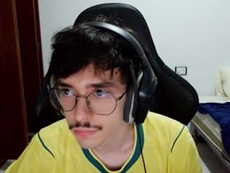 Most Recent Photo of gabrielyxxl