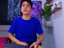 Most Recent Photo of gael_moon