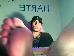 Most Recent Photo of gargola_goth
