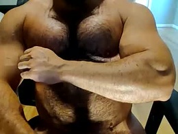 Most Recent Photo of gorillaba