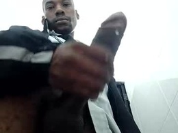 Most Recent Photo of guillermo82047