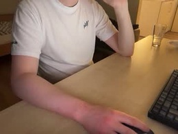 Most Recent Photo of h0rny69cm