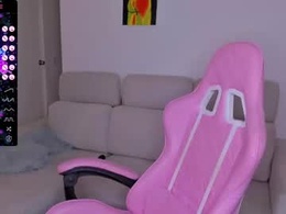 Most Recent Photo of h3y_mia3