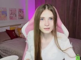 Most Recent Photo of hana_flo