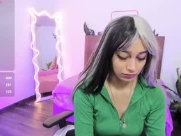 Most Recent Photo of hanni_tay