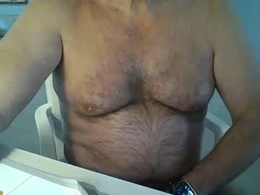 Most Recent Photo of happyguyrob